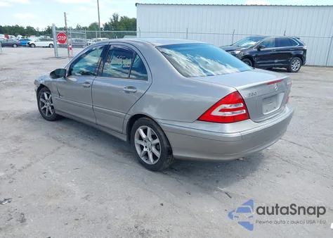2007 Mercedes-Benz C 280 Luxury 4Matic из США, поврежденный, VIN WDBRF92H47F891395